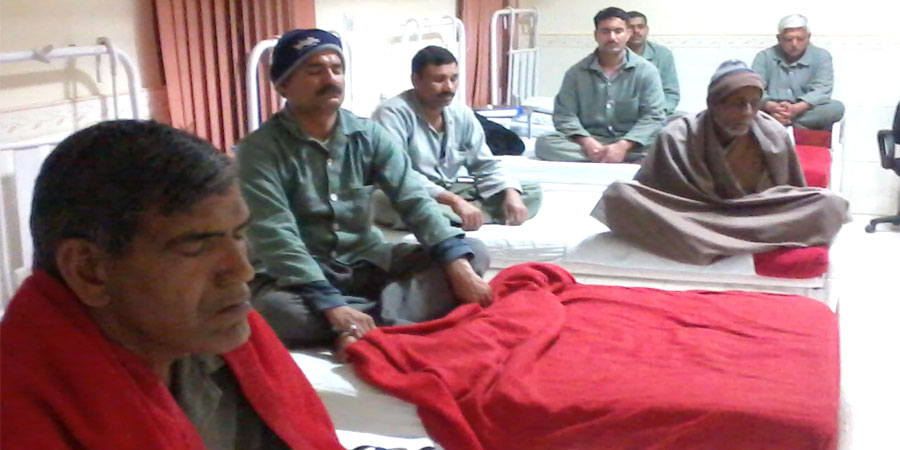 फरवरी 2017 में सेना बेस अस्पताल दिल्ली, भारत के लिए सिद्धयोग ध्यान शिविर का आयोजन किया गया।